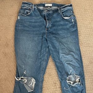 Abercrombie & Fitch The ‘90s Straight Ultra High Rise Curve Love